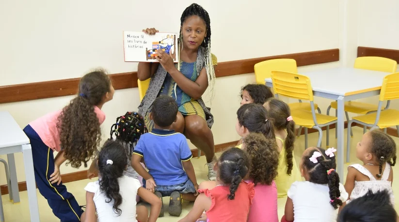 Senado Federal discute reconhecimento de educadores infantis como docentes